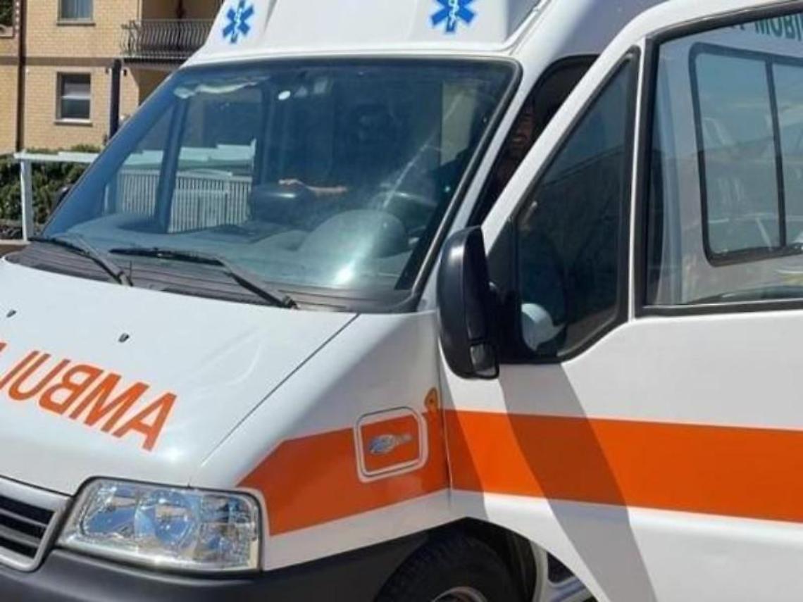 Finisce sotto la motozzappa, settantenne gravemente ferito a una gamba