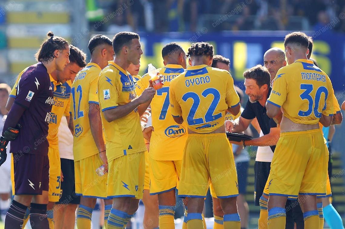 Alle 12.30 canarini di scena allo stadio “'Unipol domus”. A Cagliari una partita dal valore immenso