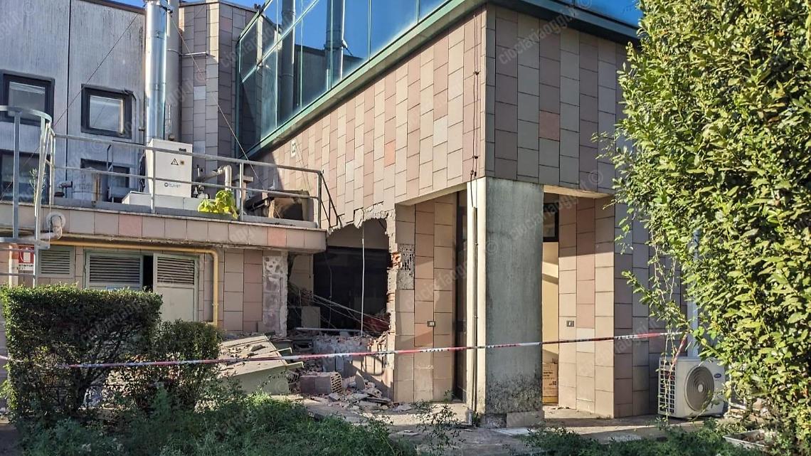 Esplosione in fabbrica: dimesso il tecnico ferito