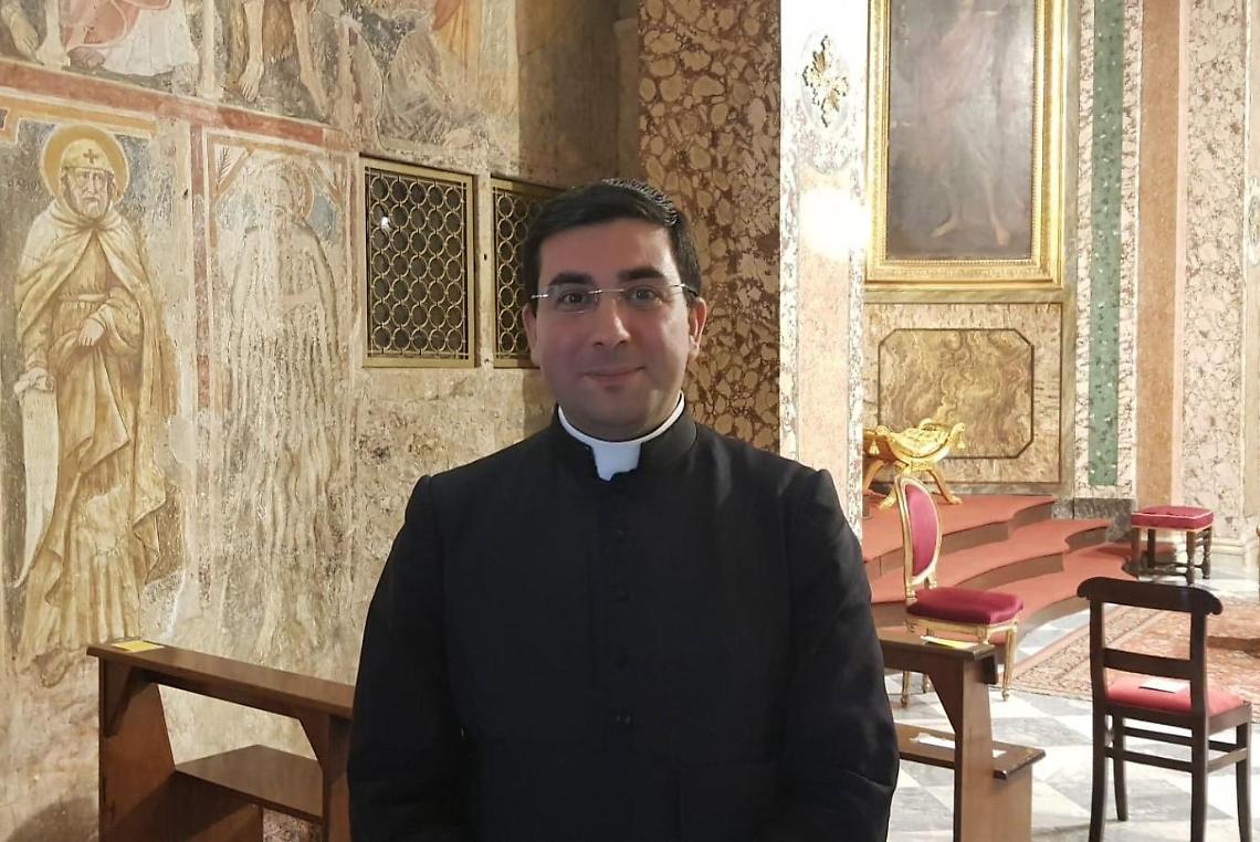 Veroli saluta  don Andrea. L'abbraccio dei fedeli