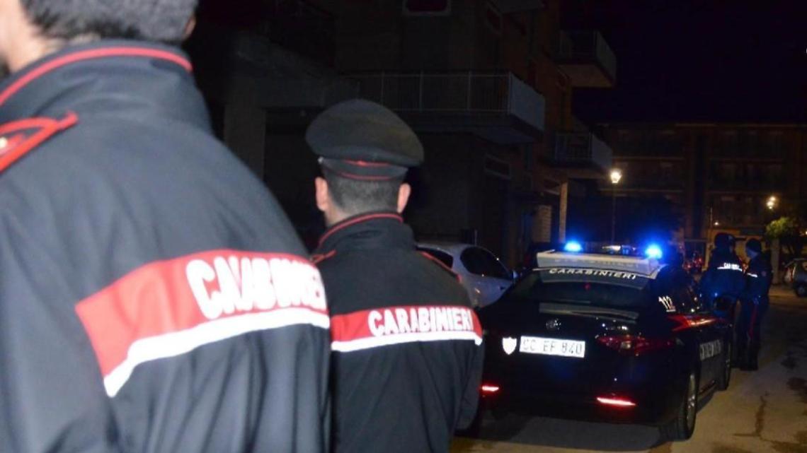 Sanzioni dei carabinieri in un autolavaggio e in una frutteria: i dettagli