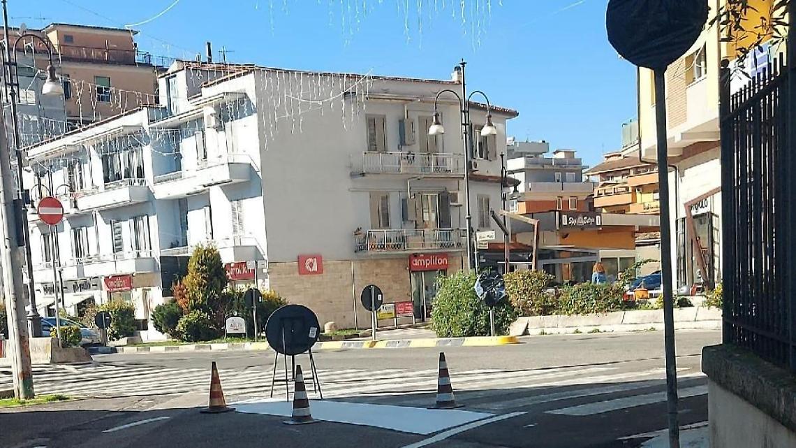 Cambiano viabilità e sensi unici tra via Aldo Moro e De Matthaeis