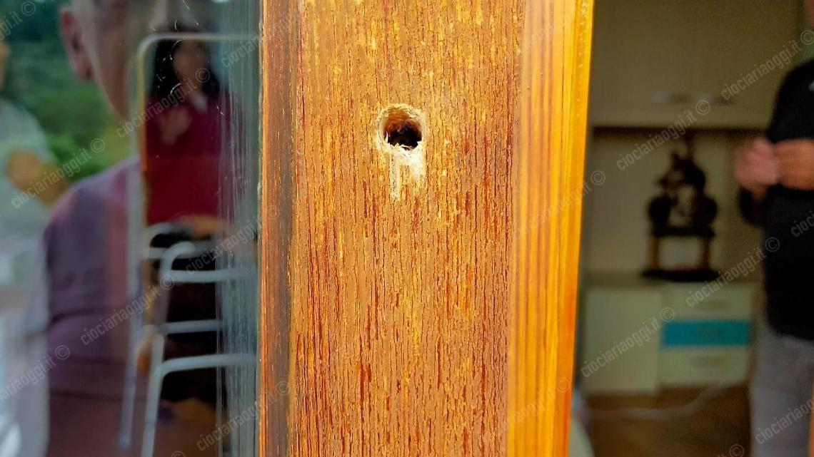 Ladri ripresi dalla telecamera. E il furto sfuma