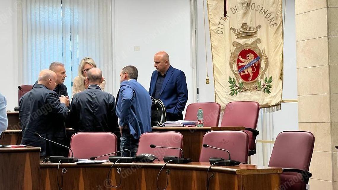 Palestra Coni in consiglio comunale. Un test per tutti