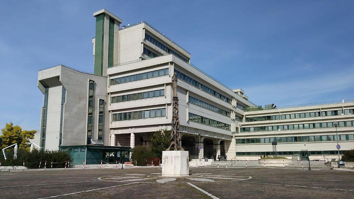 Sulla chat foto hard della ex per vendetta. Venticinquenne a processo