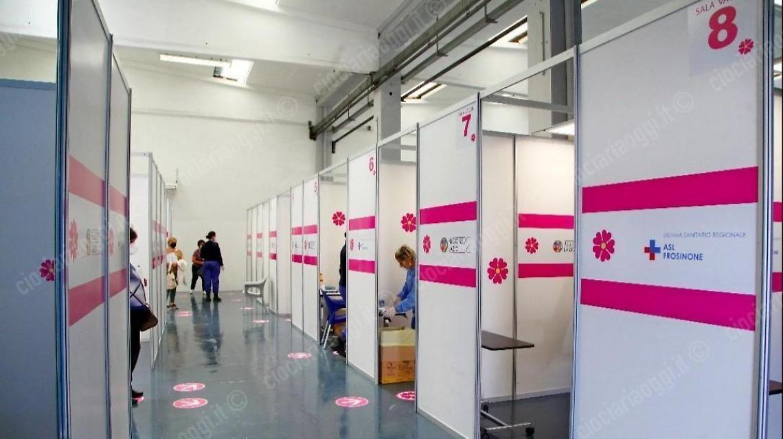 Covid, aumentano i nuovi contagi. Positività quasi al 25%