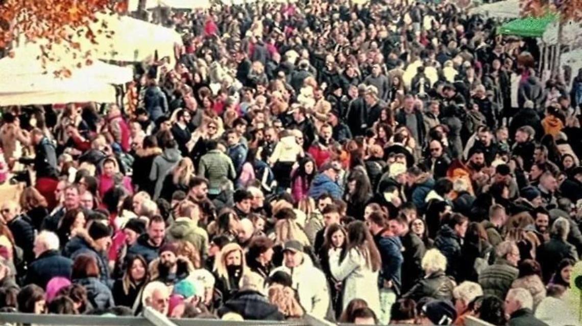 In migliaia alla festa del broccoletto. Un'edizione da record