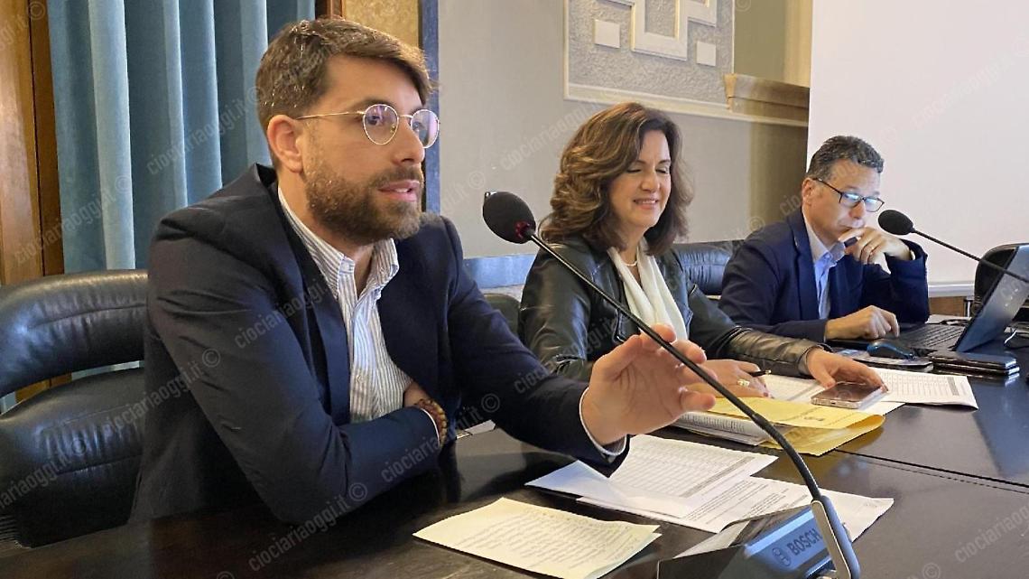 Telefonate trasversali. Campagna elettorale senza regole e confini