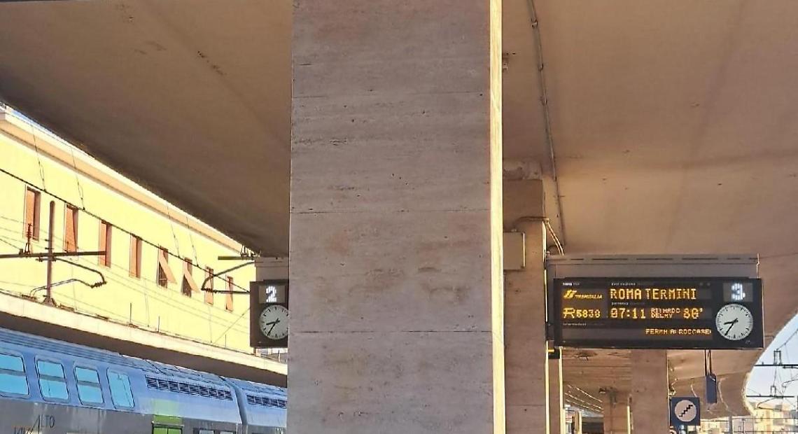 Linea Roma - Cassino, treni in ritardo fino a tre ore. Nuove proteste