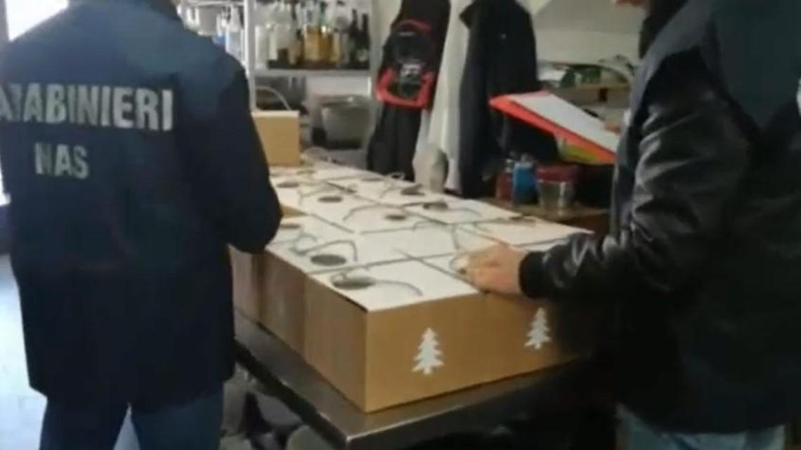 Controlli del Nas sui prodotti dolciari, chiusa una pasticceria per gravi carenze igieniche