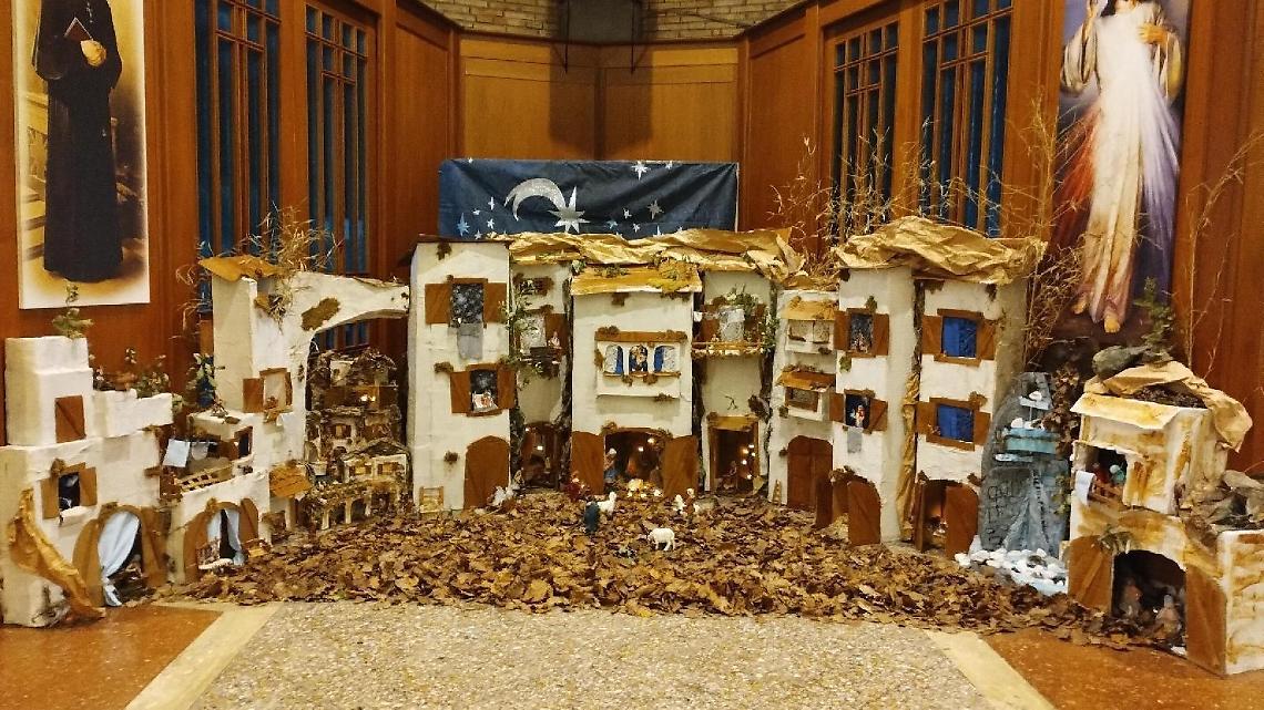 Una, dieci, mille Natività. In mostra i presepi realizzati dai bambini
