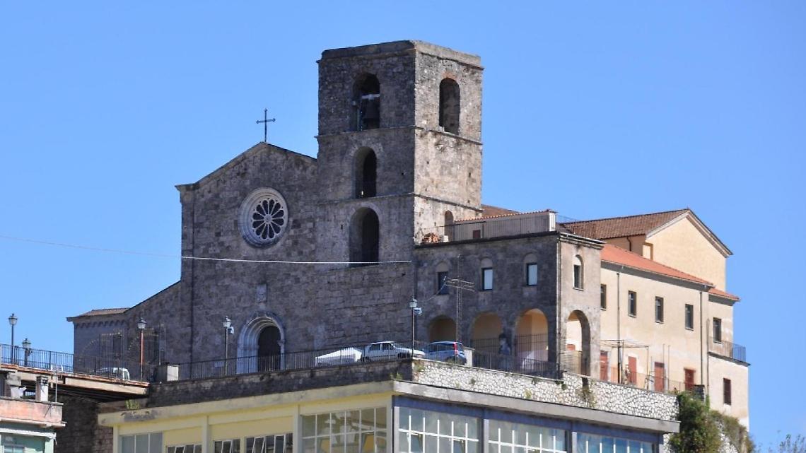 Morto travolto da un albero. L'ultimo saluto ad Achille