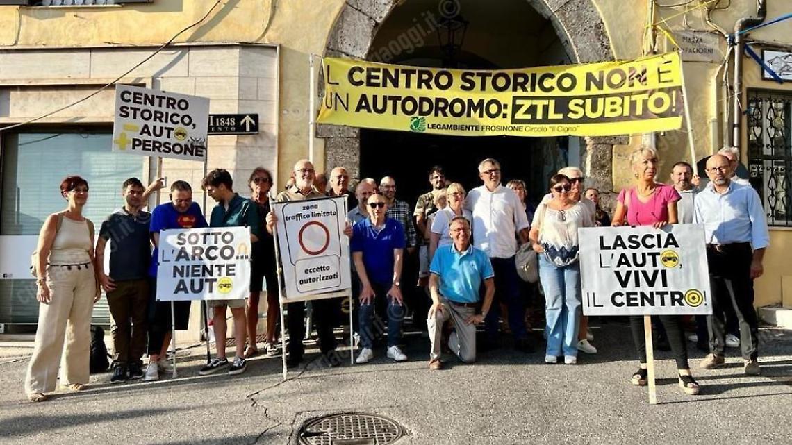 Zona al traffico limitato al centro storico. Legambiente insiste