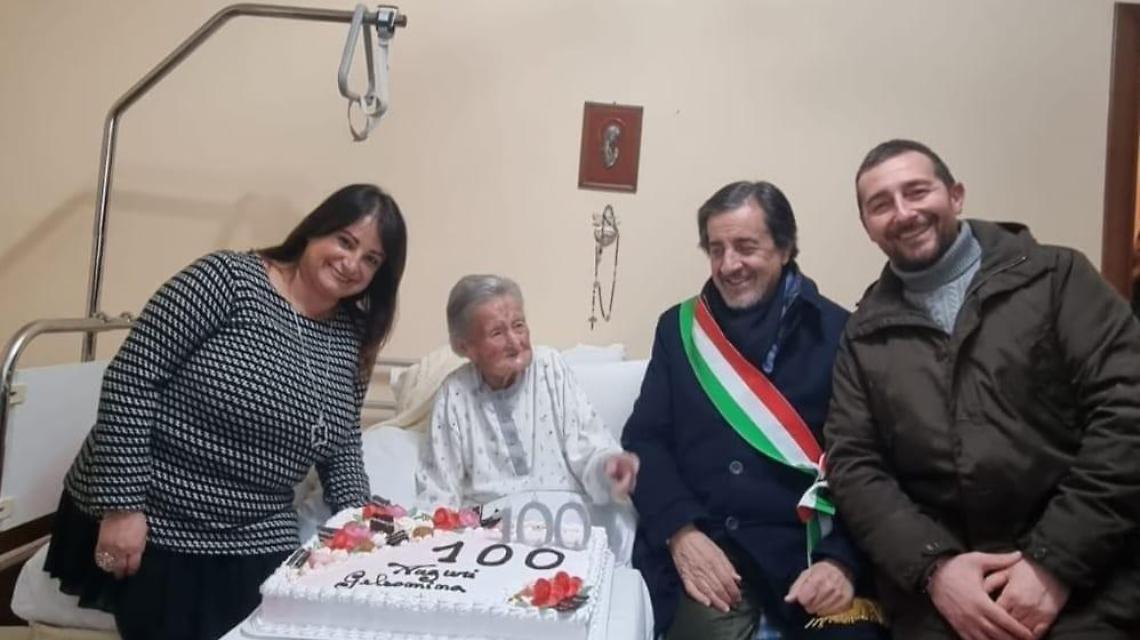 Nonna Gelsomina. Cento anni e fascia tricolore per un giorno