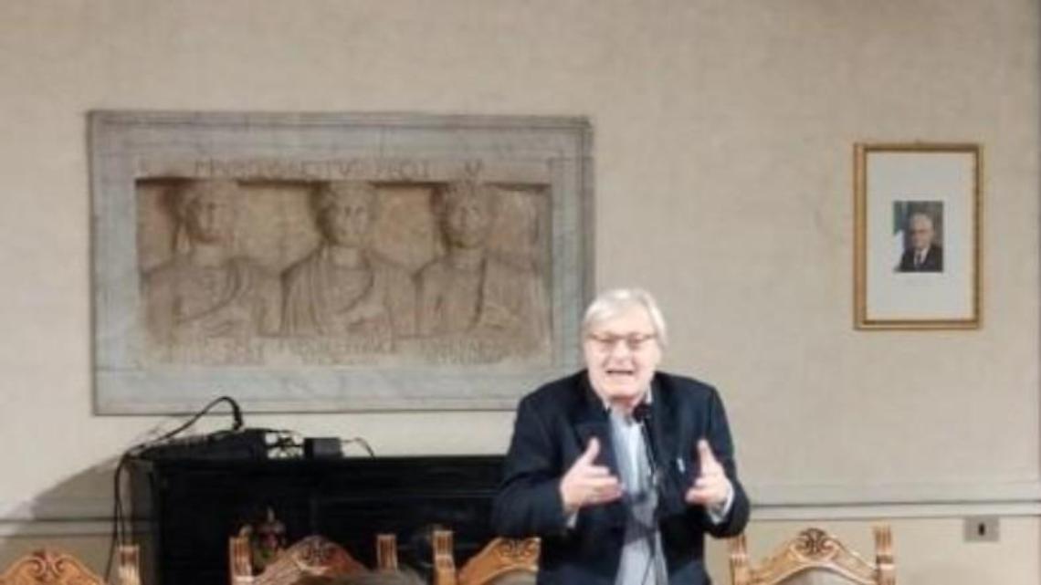 Vittorio Sgarbi: «Mi dimetto da sottosegretario alla cultura»