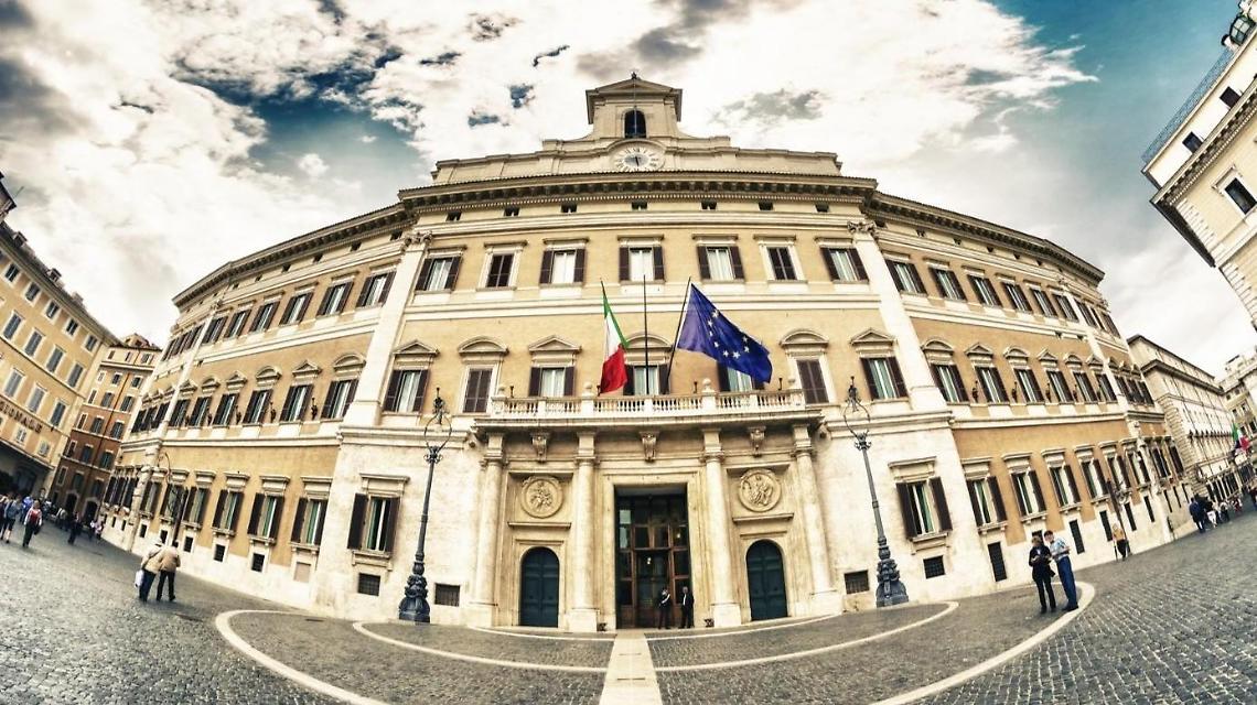 Onorevoli redditi. Il più ricco è Nicola Ottaviani