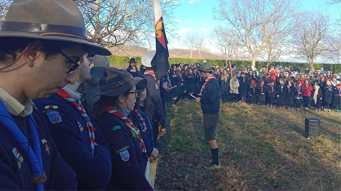 Gli scout festeggiano il loro fondatore Robert Baden-Powell