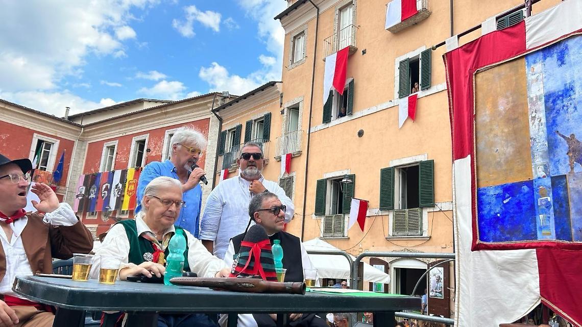 Gonfalone di Arpino. È già conto alla rovescia
