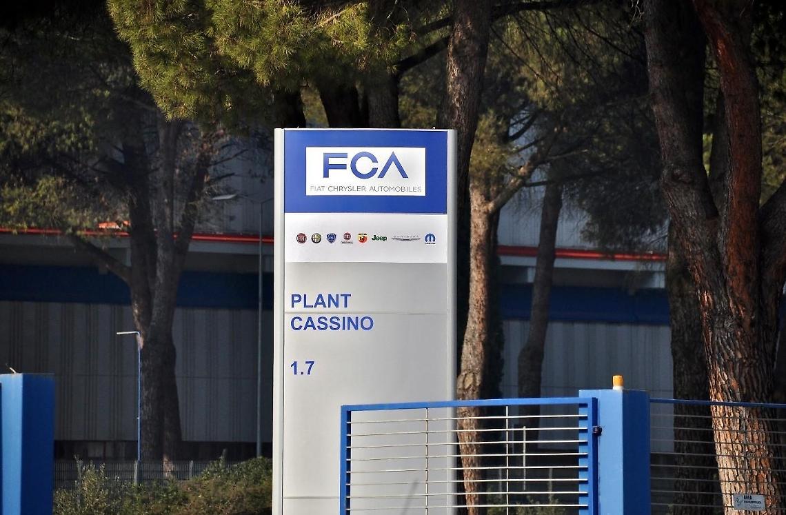 Uscite volontarie, nuova intesa tra Stellantis e sindacati