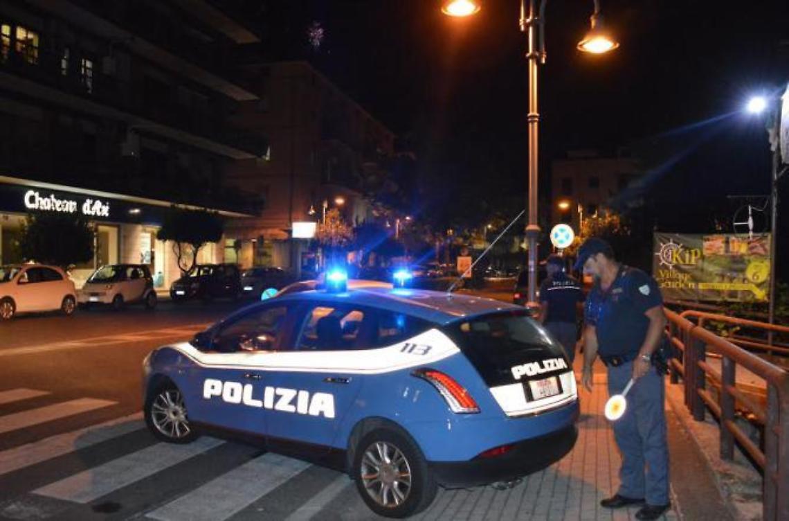 Controlli a tappeto della Polizia: nel mirino i locali della "movida"