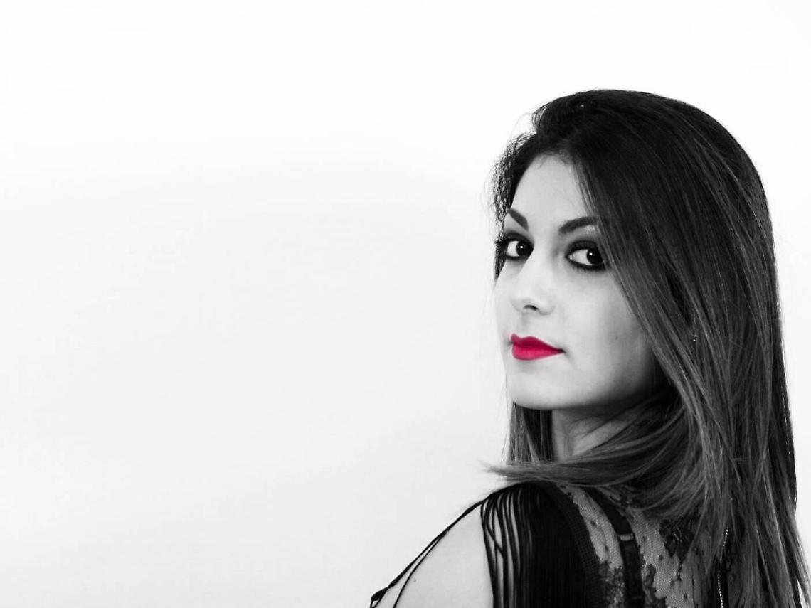 Intervista alla giovane cantante Ilaria Cretaro: dal karaoke ai concerti dei Nomadi