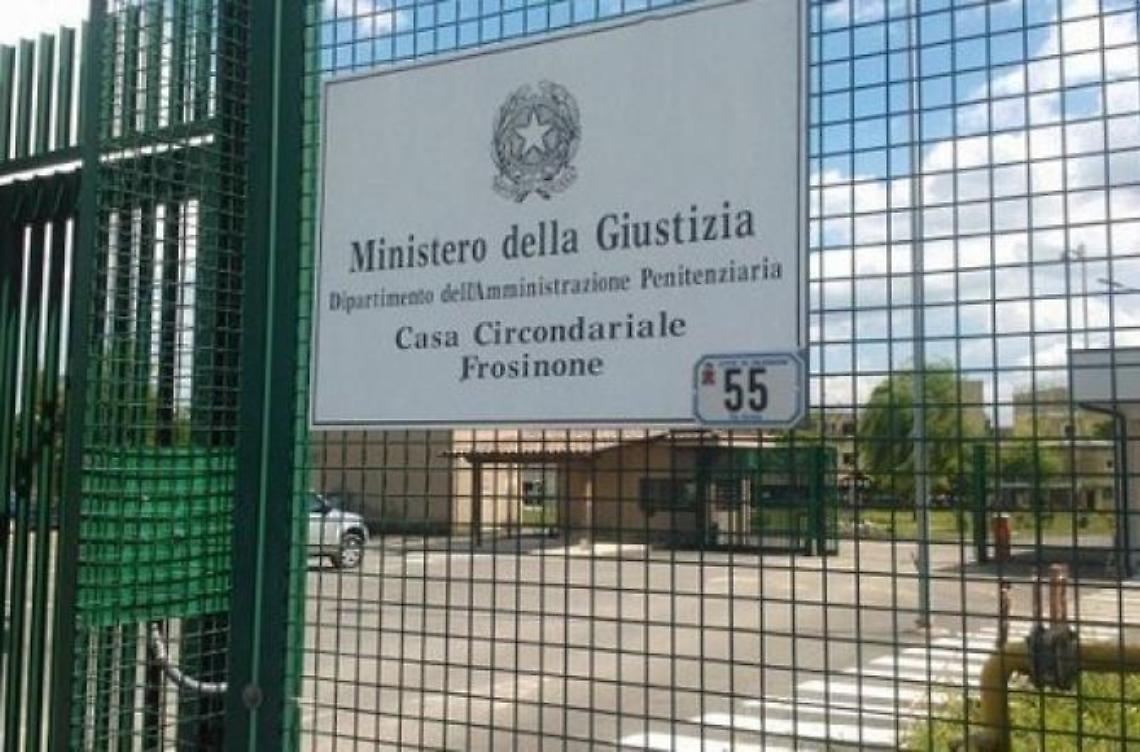 Guardie carcerarie corrotte. Arrestati cinque agenti della casa