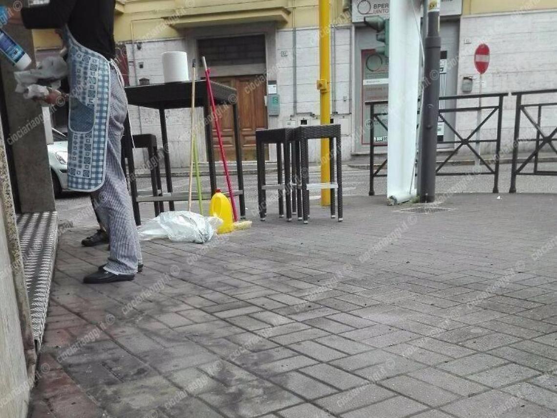 Incendio ai danni di un locale del centro, ripulito l'esterno. Si pensa ad un atto vandalico