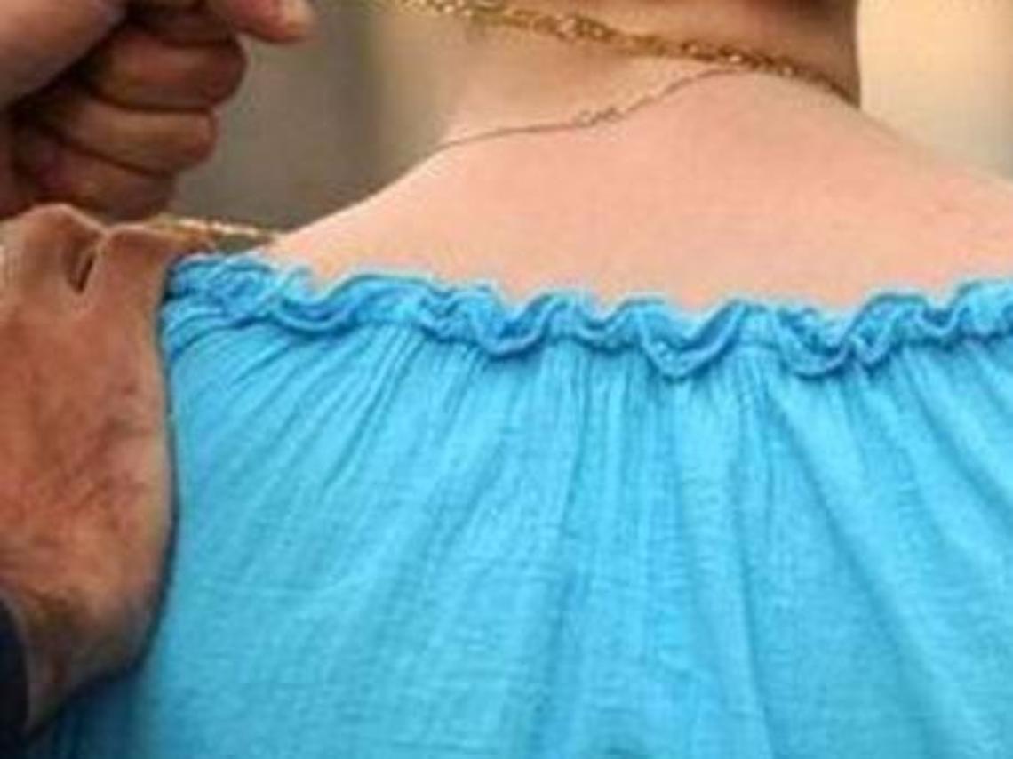 Aggrediscono un giovane, gli strappano la collanina e poi vanno a festeggiare. Ma finisce male