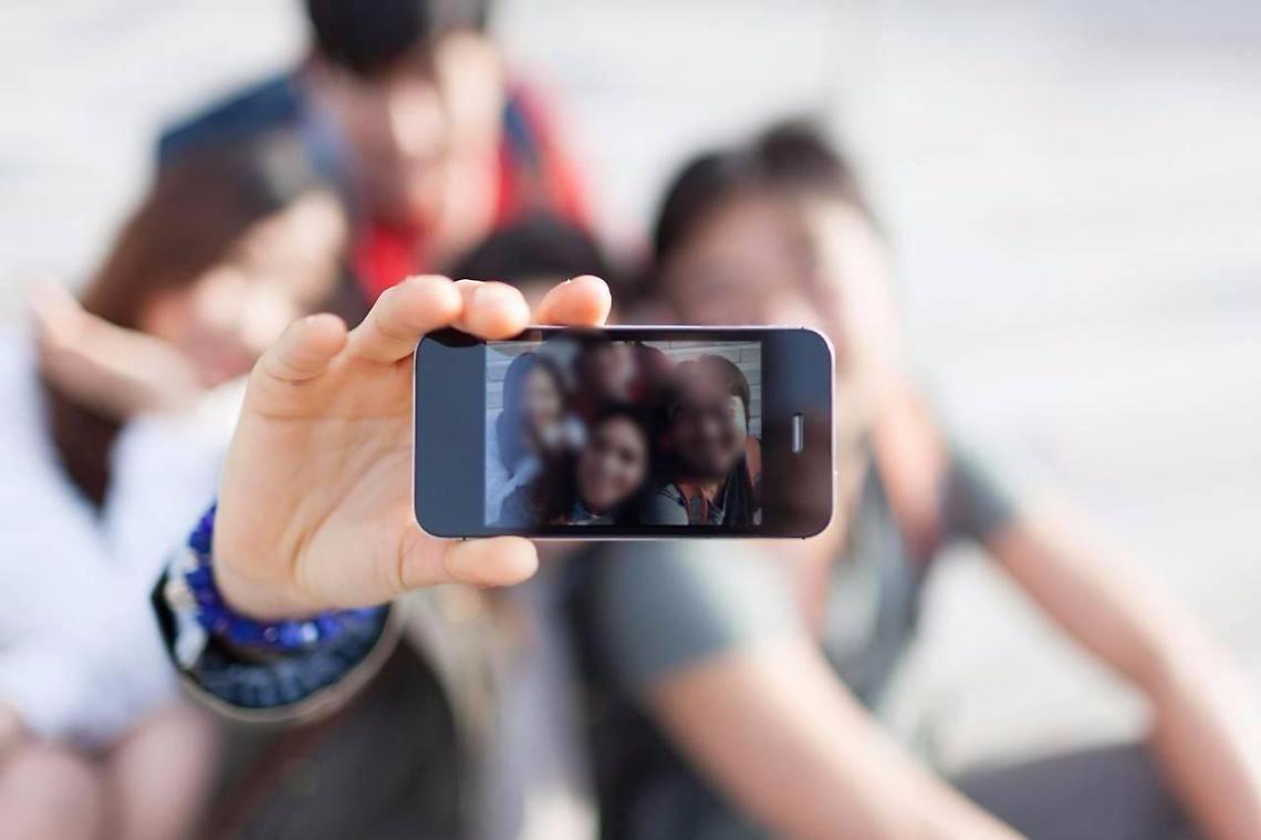 Bullismo e foto hard: il caso dell'alunno "appeso" e i selfie provocanti delle ragazzine