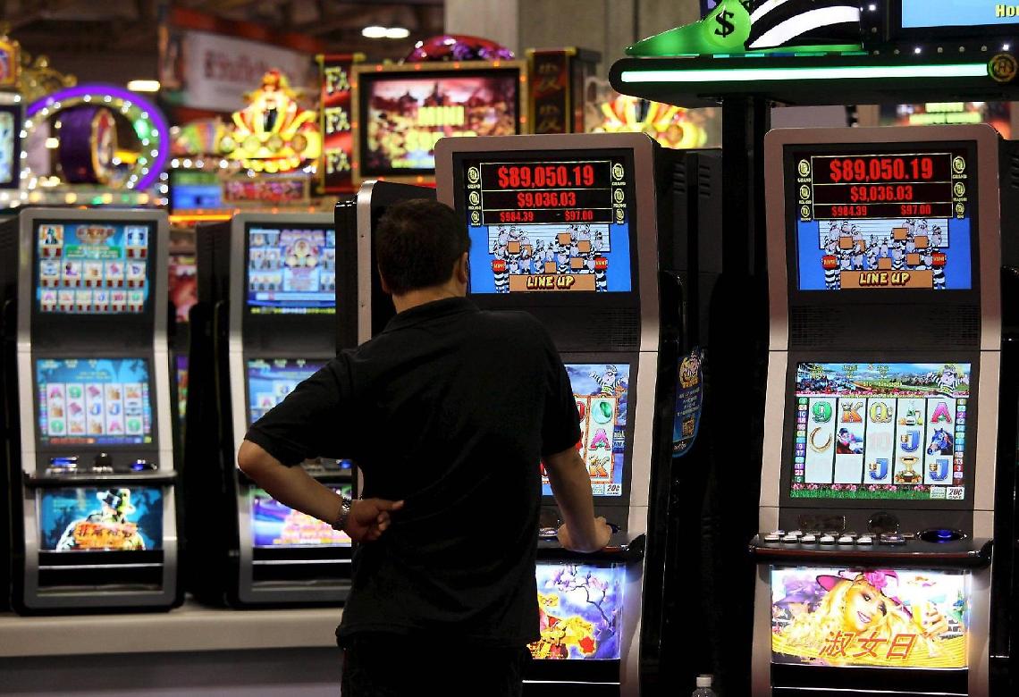 Sale da gioco al setaccio a caccia di illegalità: massima attenzione ai minori