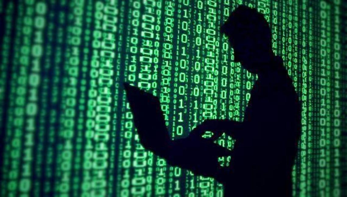 Estorsione con l'attacco hacker: informatico ciociaro finisce nei guai