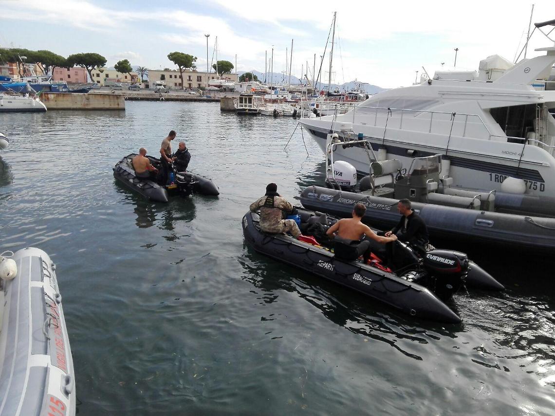 Aereo caduto a Terracina: le ricerche si concentrano sulla scatola nera e sul seggiolino del pilota