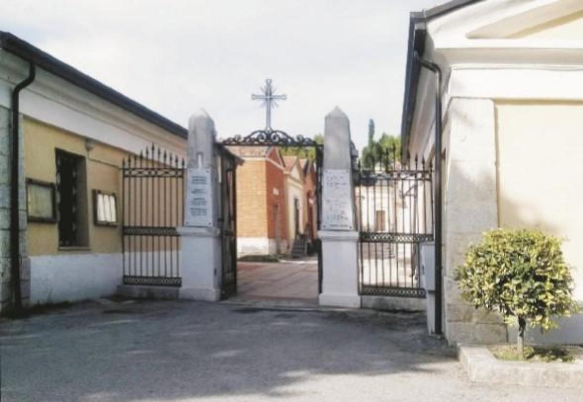 [IL CASO] I parenti litigano e il comune alza le mani: niente sepoltura per un morto