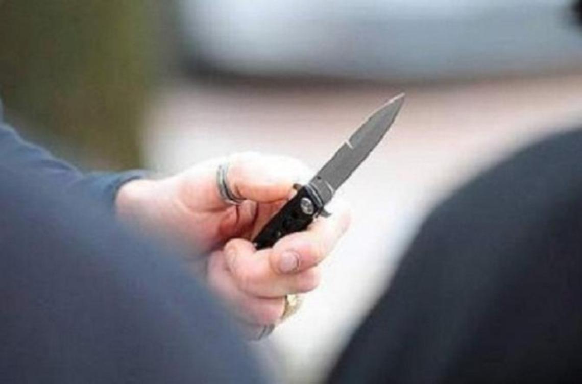 In giro con un coltello a serramanico: scatta la denuncia