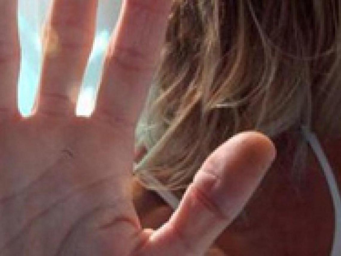 Si masturba davanti alle liceali: operai arrestato, ma torna subito in libertà