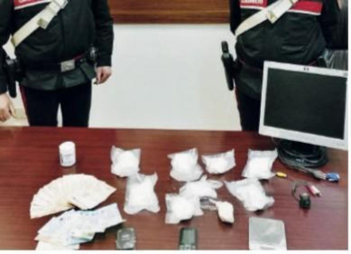 Spaccio, sgominato il "market della droga": trovati etti di cocaina