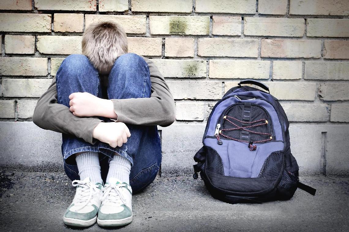 Fragili e insicuri: il "mal di vivere" che colpisce i giovani