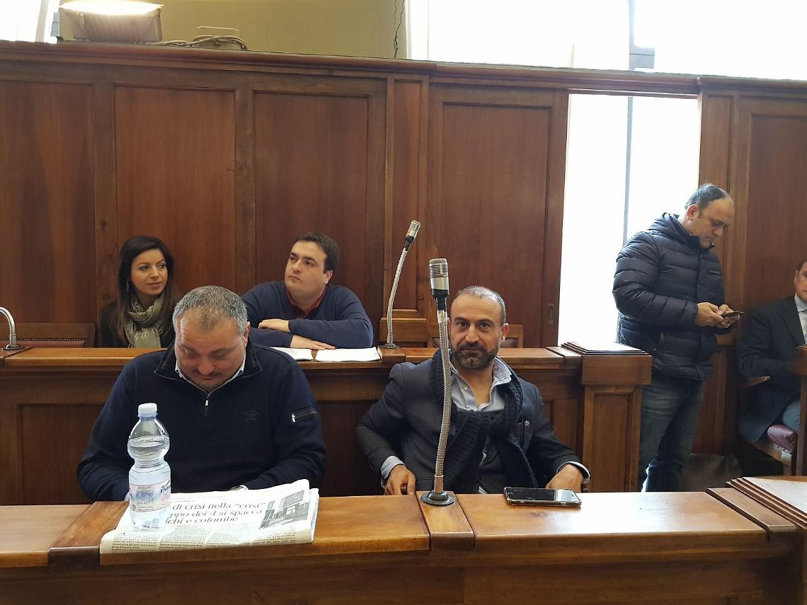 Cassino, il fuoco di paglia dei dissidenti. Tutti in Aula per Il bilancio