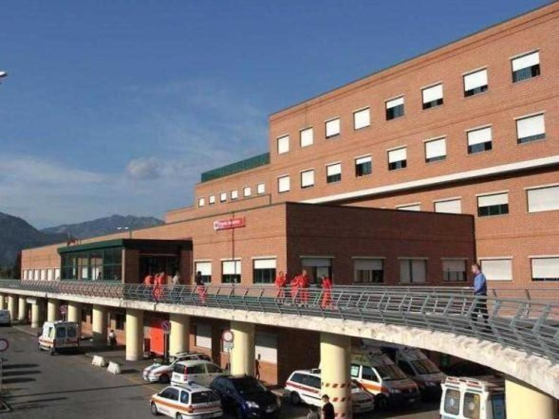 Si spara alla fronte con un fucile: dopo ore di agonia l'uomo è deceduto