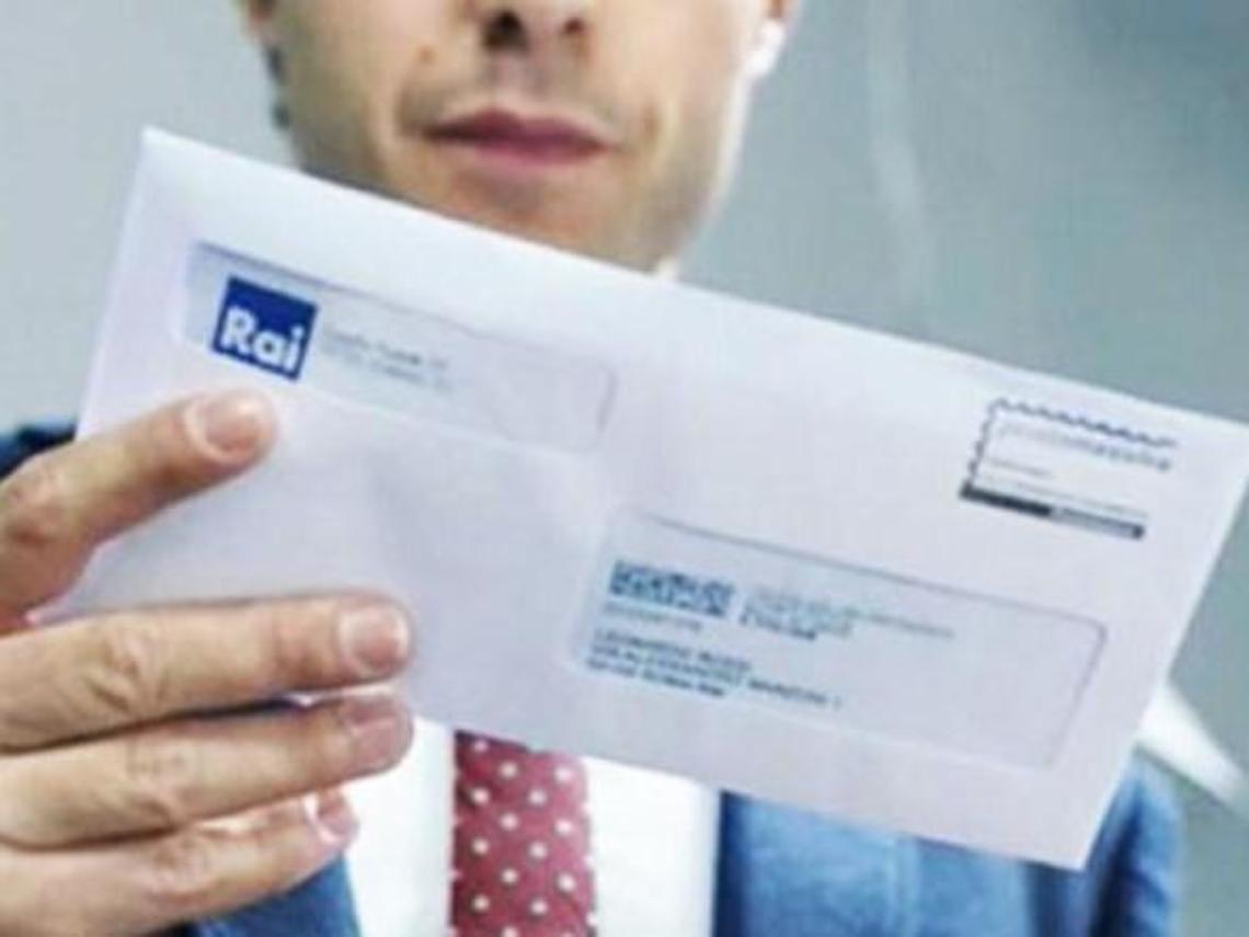 Canone tv, ultimi giorni per chiedere l'esonero: ecco come fare