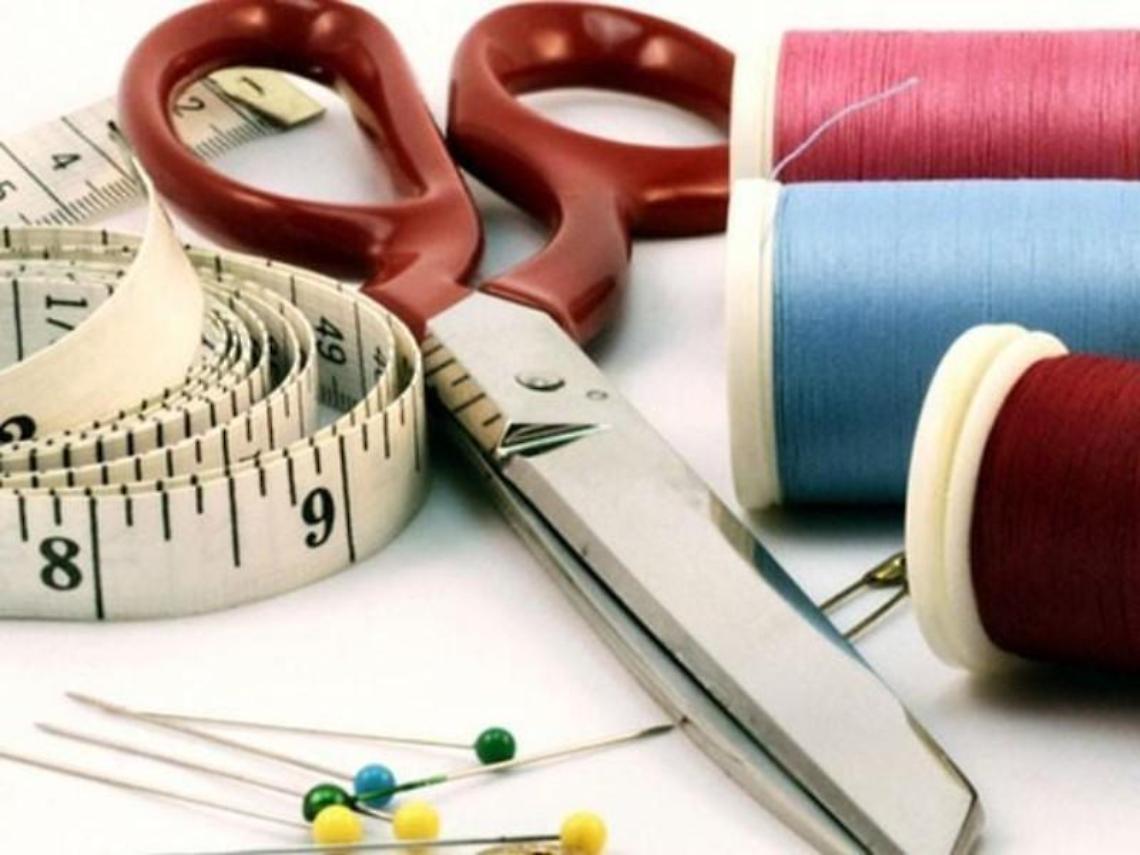 Vecchi mestieri alla ribalta: arriva il corso di taglio e cucito