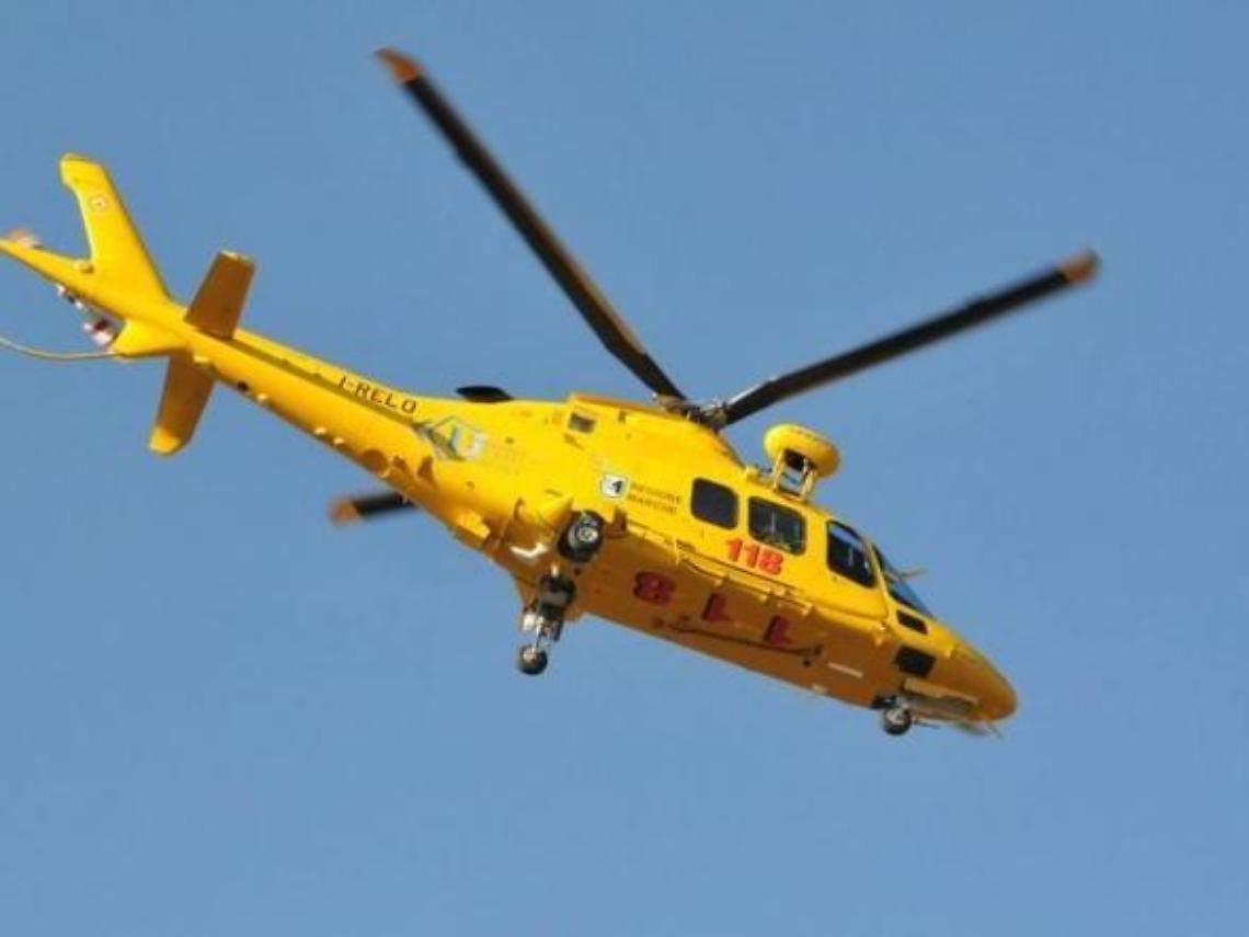 Fratellini travolti dal cancello ancora in ospedale: la prognosi resta riservata