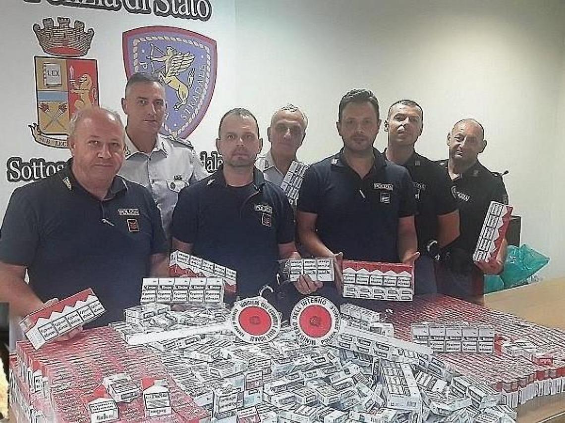Contrabbando di sigarette, due ucraini in viaggio con oltre 200 stecche