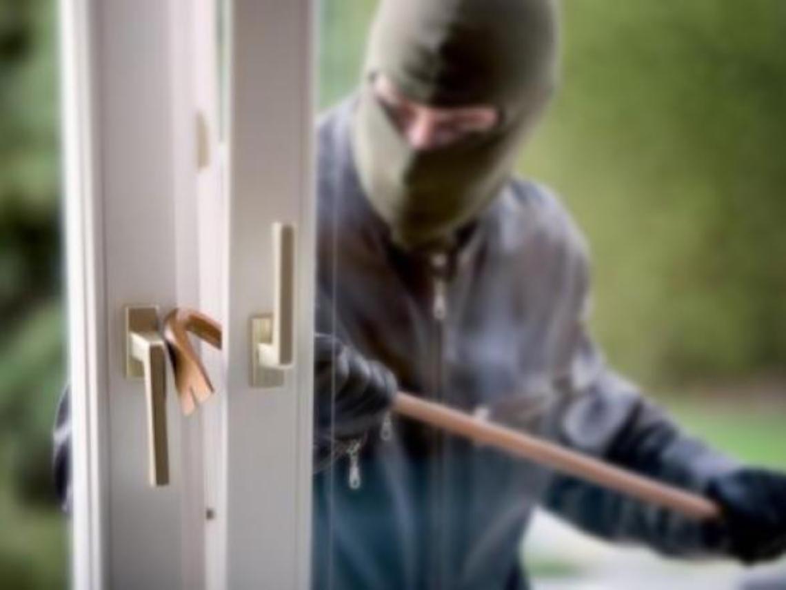 Continua la scia di furti, prese di mira due aziende: sale la tensione