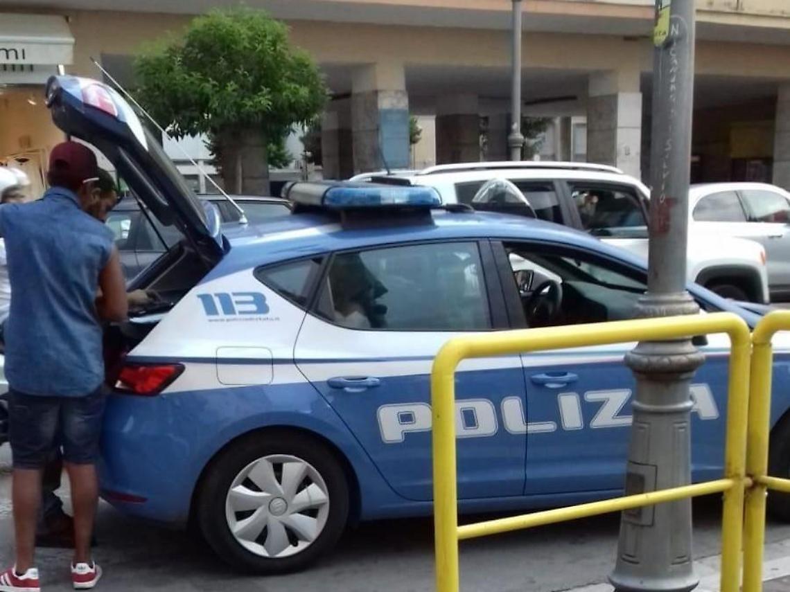 Urla e sputi in centro tra un transessuale ed un egiziano: arresto convalidato