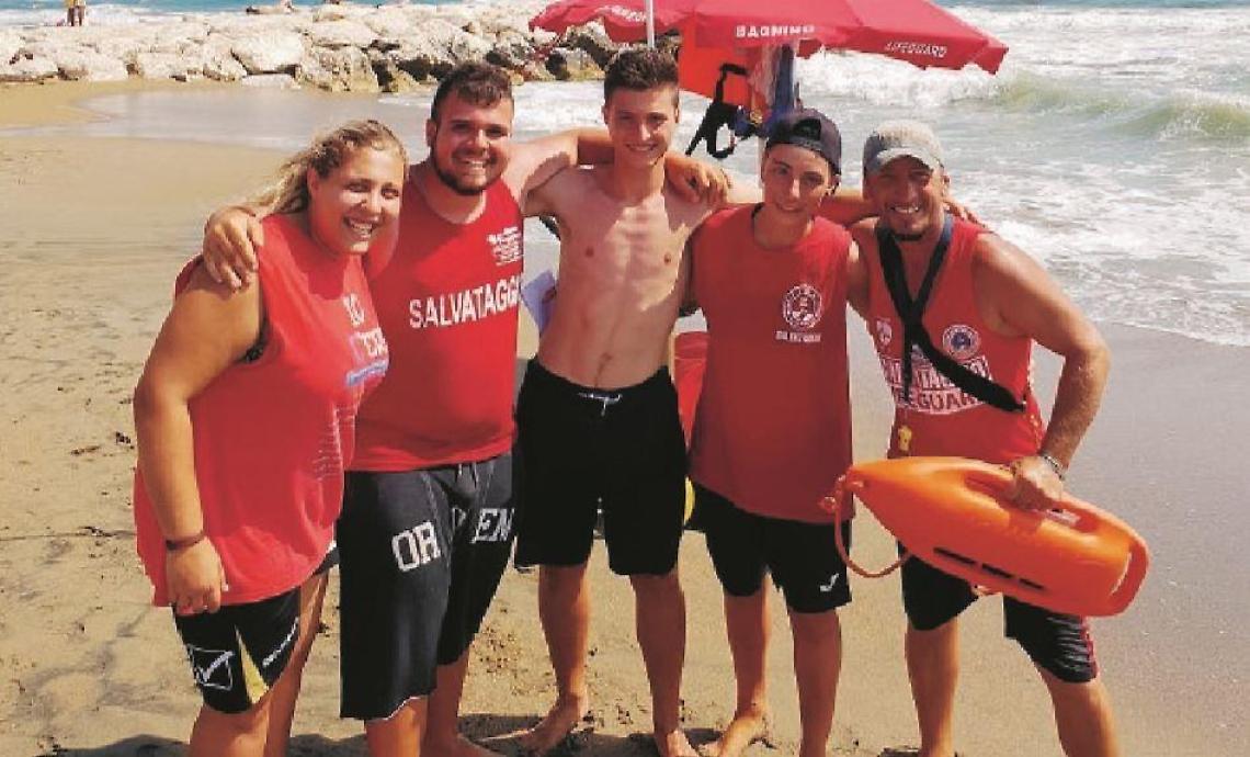 Mare grosso e maestrale: bagnanti rischiano la vita. Decine di salvataggi