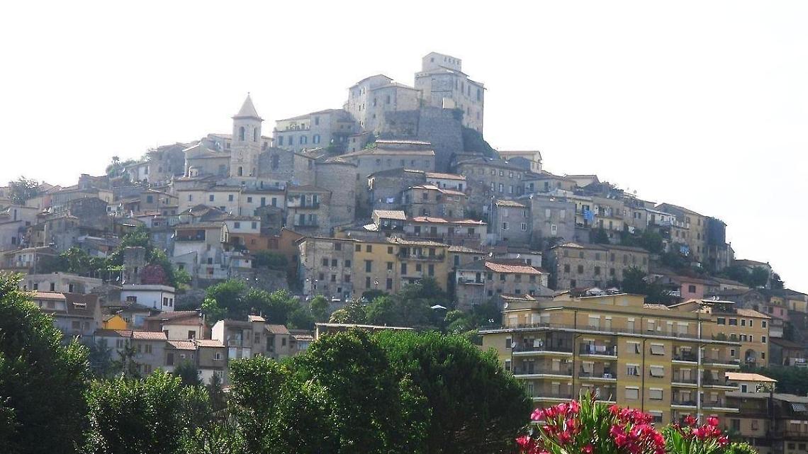 Ceccano, piscina inquinata: dopo le analisi della Asl, balneazione vietata