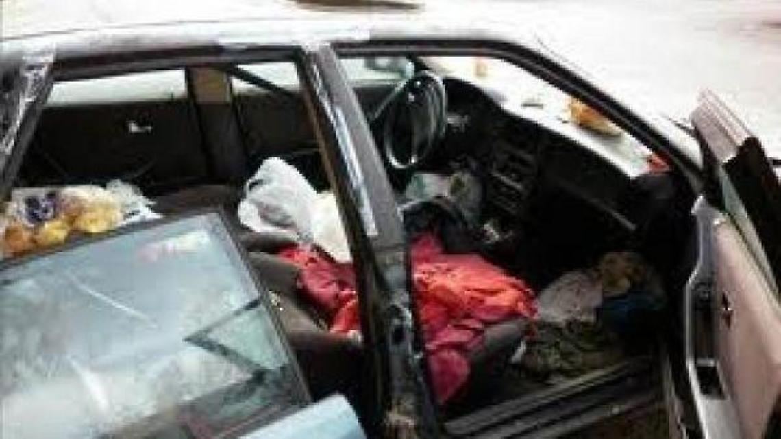 Allontanato da casa, 35enne vive nella sua auto da settimane