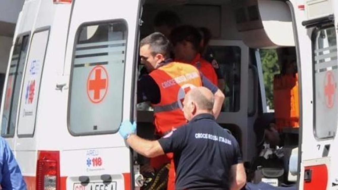 Anagni, scontro frontale sull'Anticolana: auto distrutte e occupanti miracolati