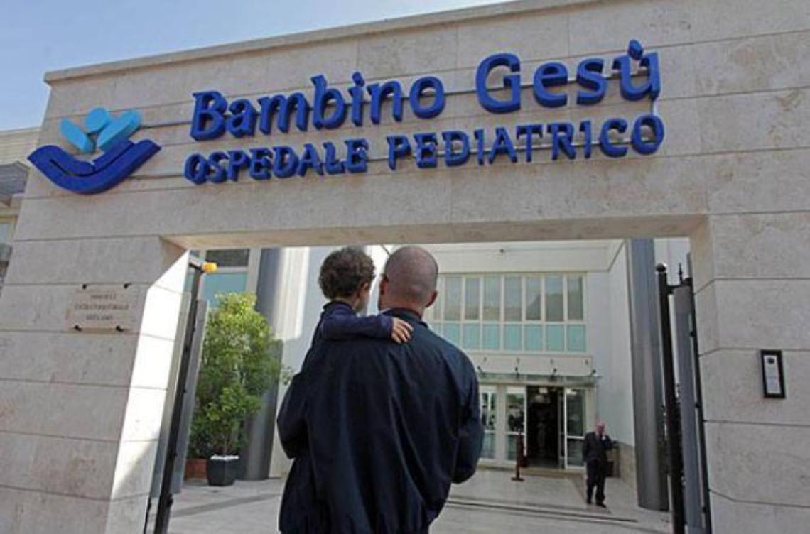 Cade e sbatte la testa, un bimbo di 5 anni finisce in ospedale